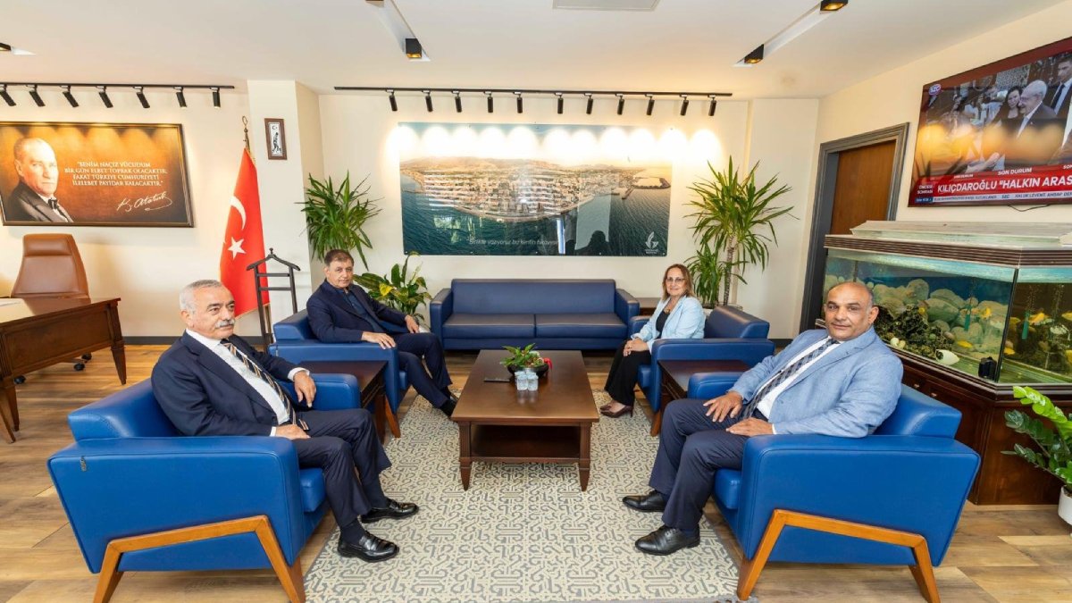 Başkan Tugay'dan Güzelbahçe'ye ziyaret