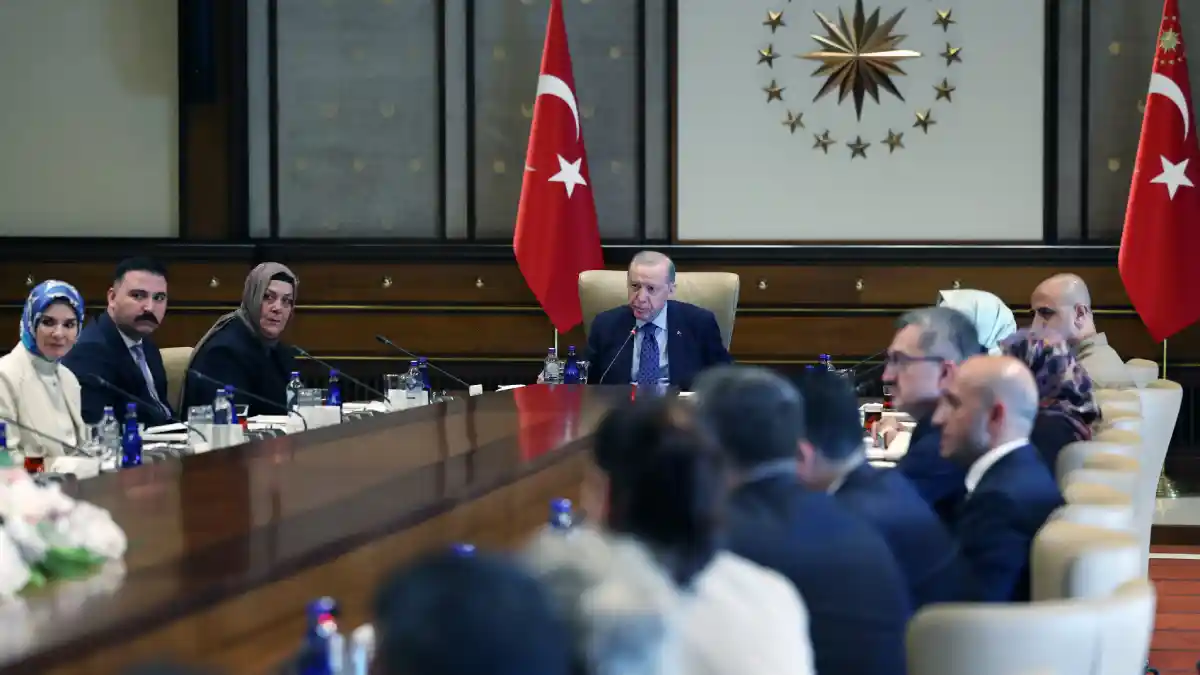 Cumhurbaşkanı Erdoğan Külliye'de şehit yakınları ve gazilerle bir araya geldi