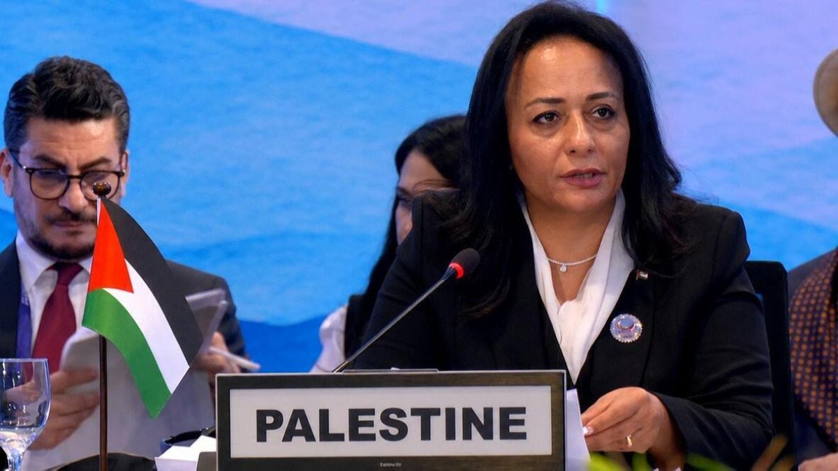Filistinli Bakan Hamad: "Gazze'nin yeniden inşası Filistin Yönetimi öncülüğünde yürütülmeli"
