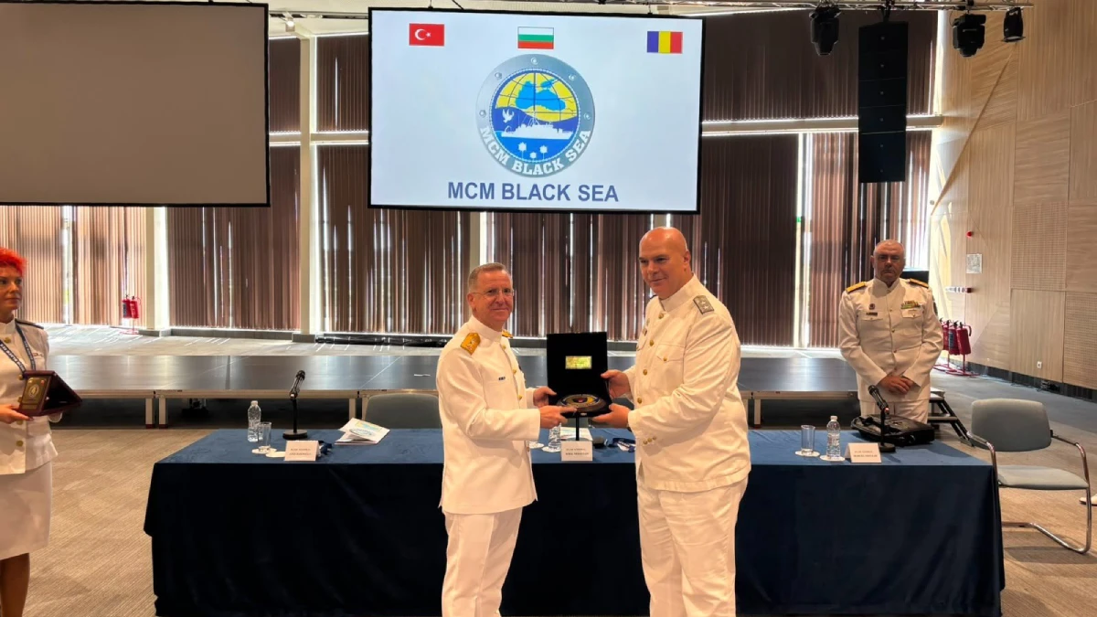 Tümamiral Aziz Bakioğlu Bulgaristan’daki MCM Black Sea törenine katıldı