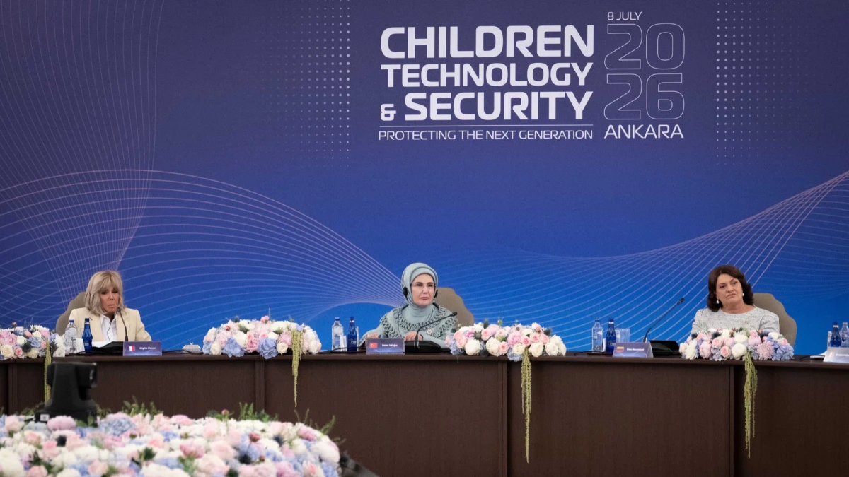 Emine Erdoğan’dan lider eşleriyle “Çocuklar, Teknoloji ve Güvenlik” programı