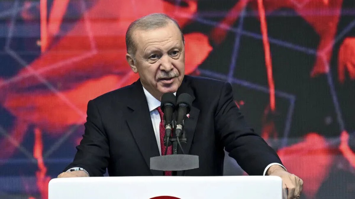 Cumhurbaşkanı Erdoğan'dan Hatay mesajı: "Kentin anavatana katılması birlik ve beraberlik zaferidir"