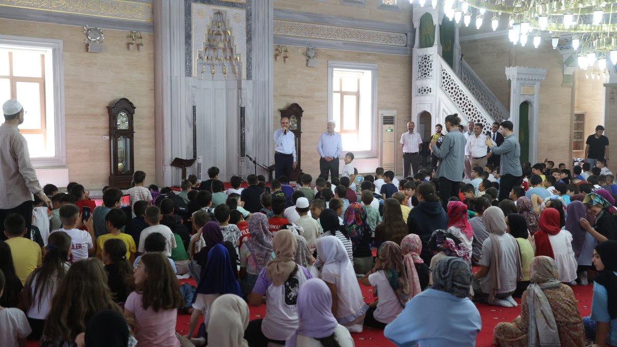 Başkan Altay Selçuklu Merkez Camii Kur'an Kursu'nu ziyaret etti