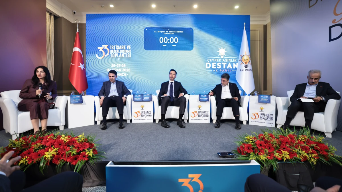 AK Parti İstişare Toplantısı: 4 bakan 'Kalkınma' başlıklı oturumda buluştu
