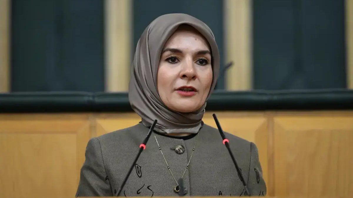 Bakan Göktaş'tan mezuniyet tepkilerine yanıt: "Bu apaçık bir ayrımcılıktır"