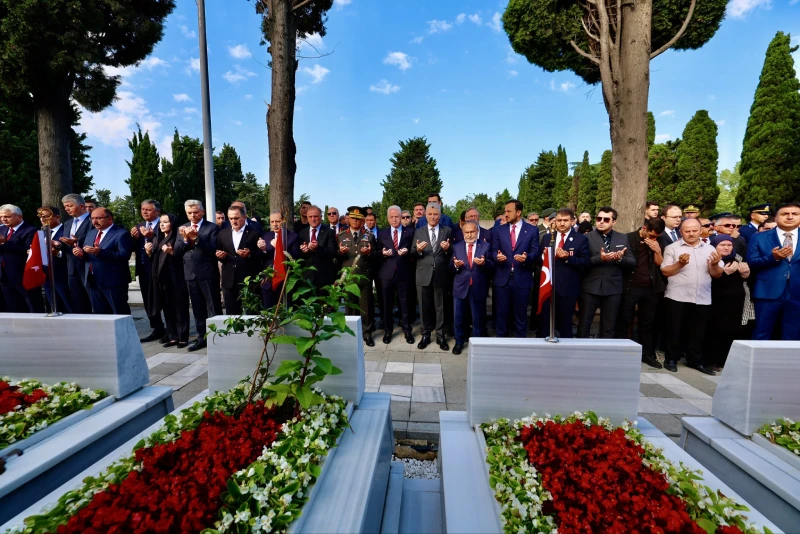Bolat: 15 Temmuz destanının 10. yılında şehitlerimizi yad ettik — görsel 2