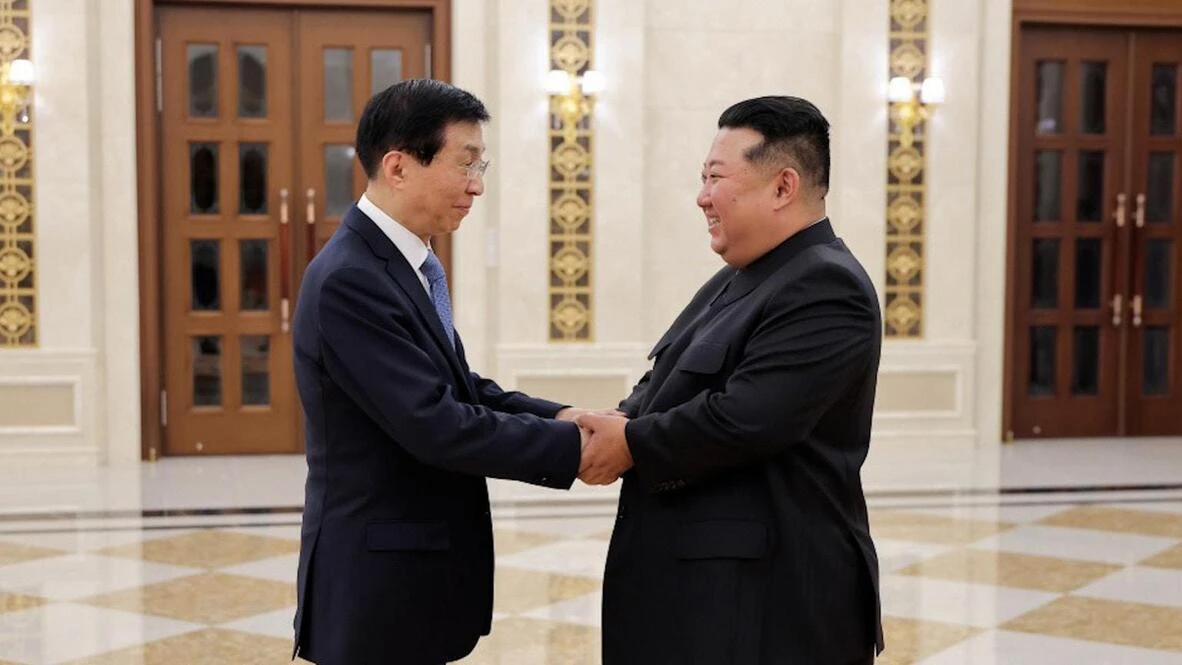 Kim Jong-un ve Çinli heyet başkanı Wang Huning görüştü