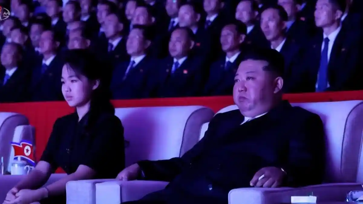 Kuzey Kore lideri Kim Jong-un, 'Zafer Günü' etkinliğine kızıyla katıldı