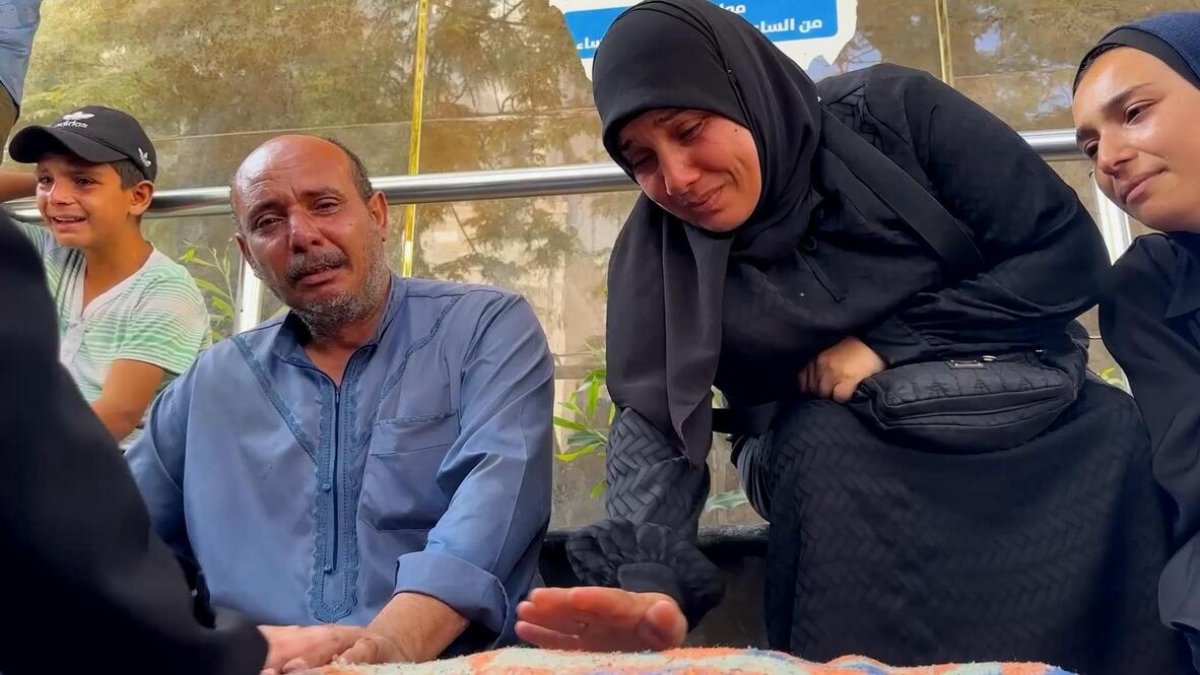 Gazze'de hava saldırısı dehşeti: Bir aile nüfus kütüğünden tamamen silindi