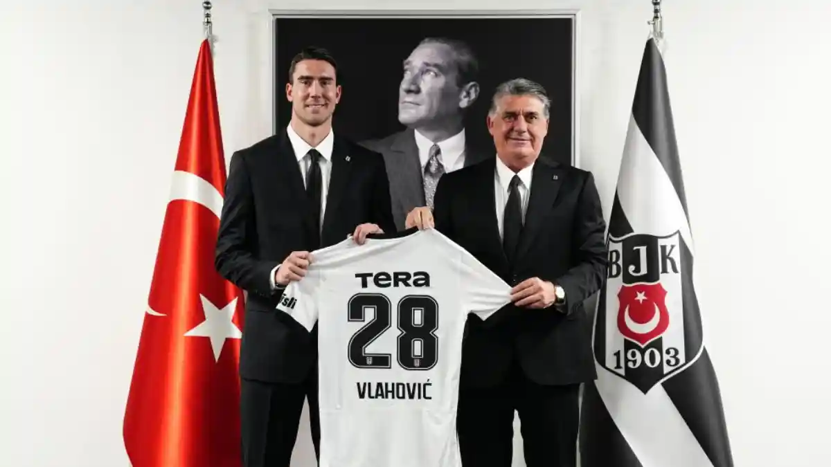 Beşiktaş transfer bombasını patlattı: Dusan Vlahovic resmen açıklandı