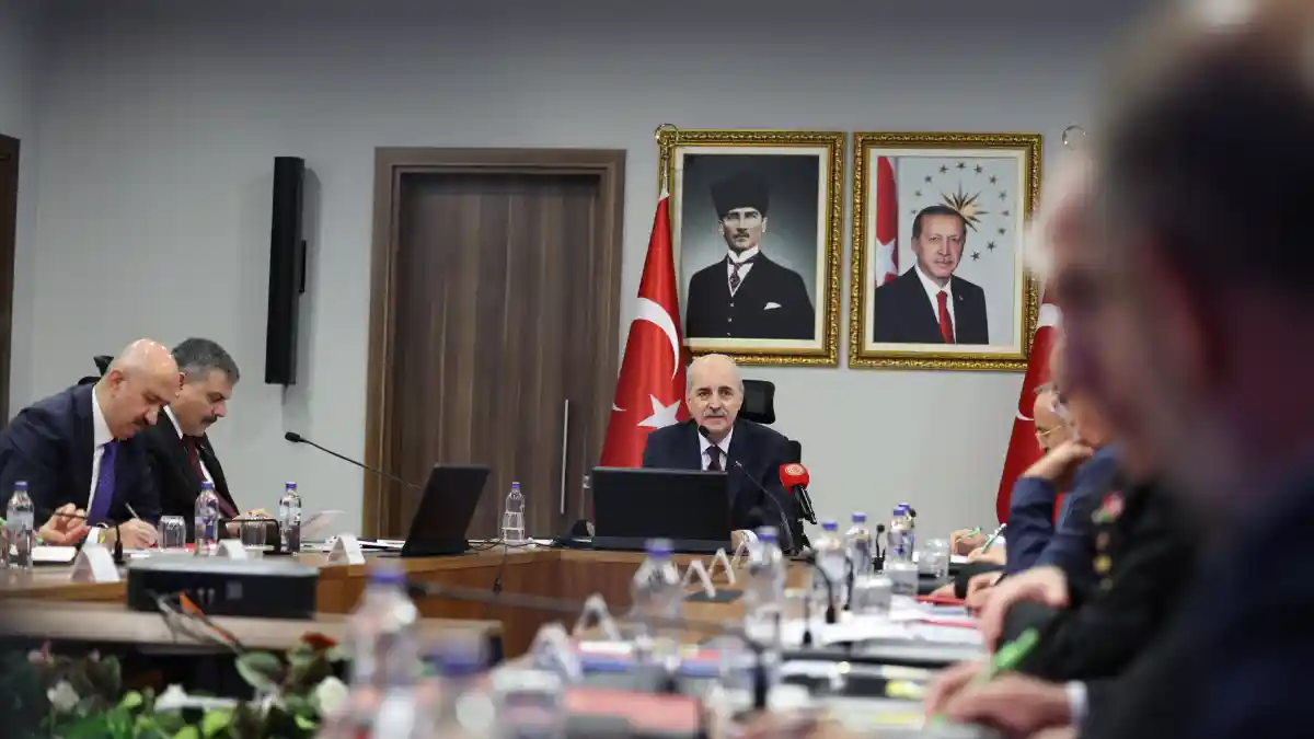 TBMM Başkanı Kurtulmuş ve Bakan Çiftçi 81 il valisiyle güvenlik toplantısında buluştu