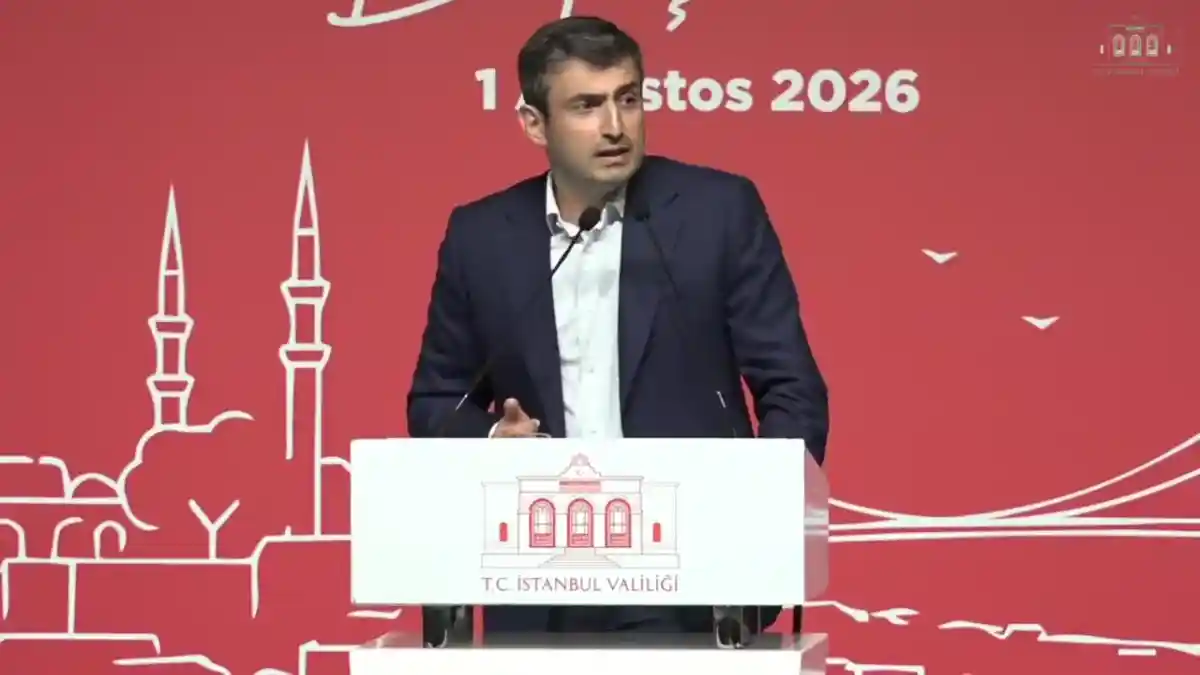 Selçuk Bayraktar YKS'de ilk 1000'e giren gençlerle buluştu