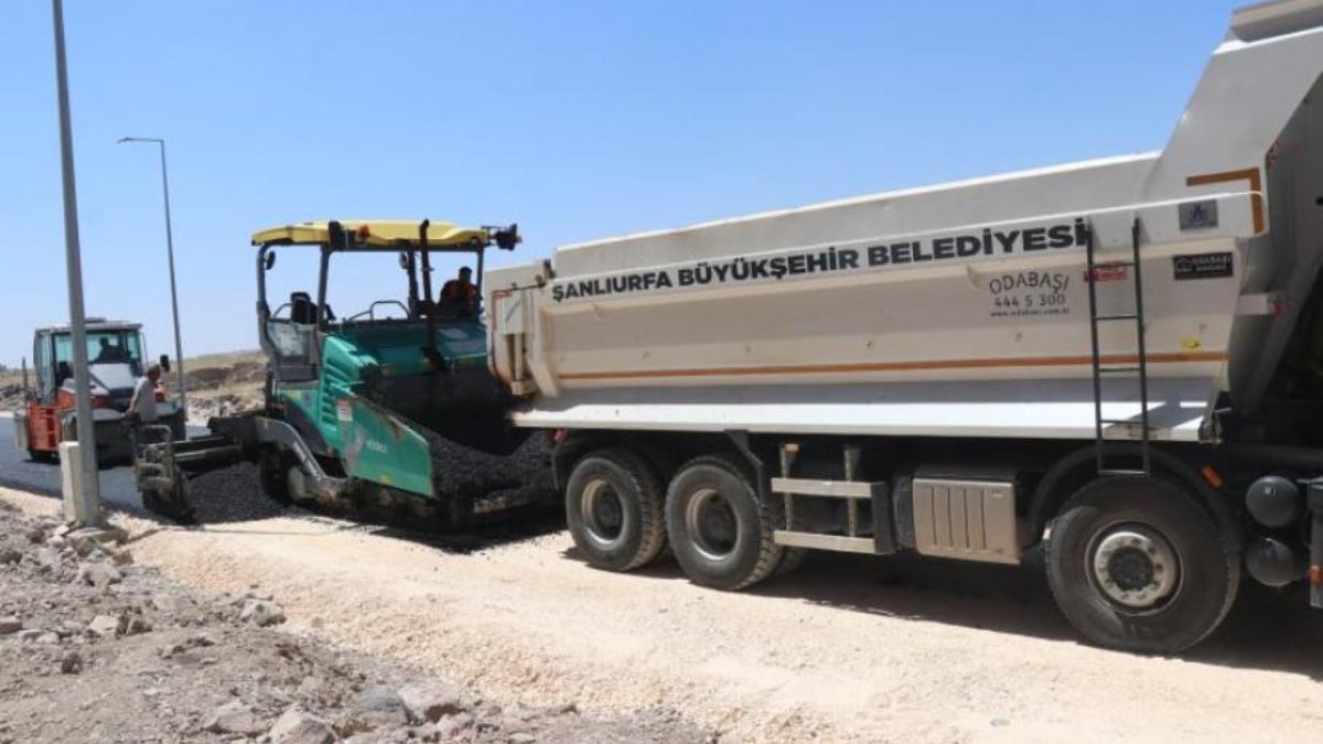 Şanlıurfa'da ulaşım yatırımları sürüyor: Seyrantepe'ye sıfır yol