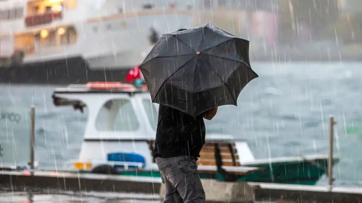 Meteoroloji'den Karadeniz için kuvvetli yağış uyarısı: Sel, su baskını ve heyelana dikkat!