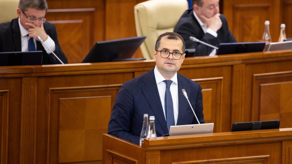 Moldova'da yeni hükümet göreve başladı: Vasile Tofan kabinesi yemin etti