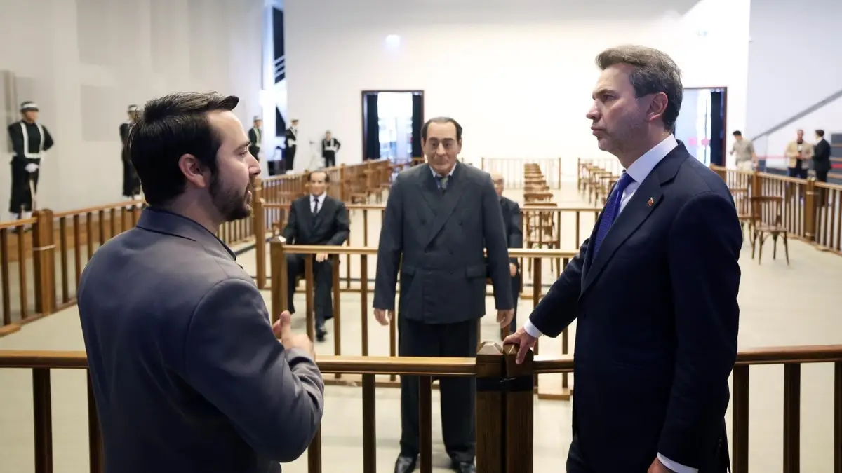 Bakan Bayraktar'dan Adnan Menderes Müzesi'ne ziyaret: "Milli irade mücadelesi unutulmaz"