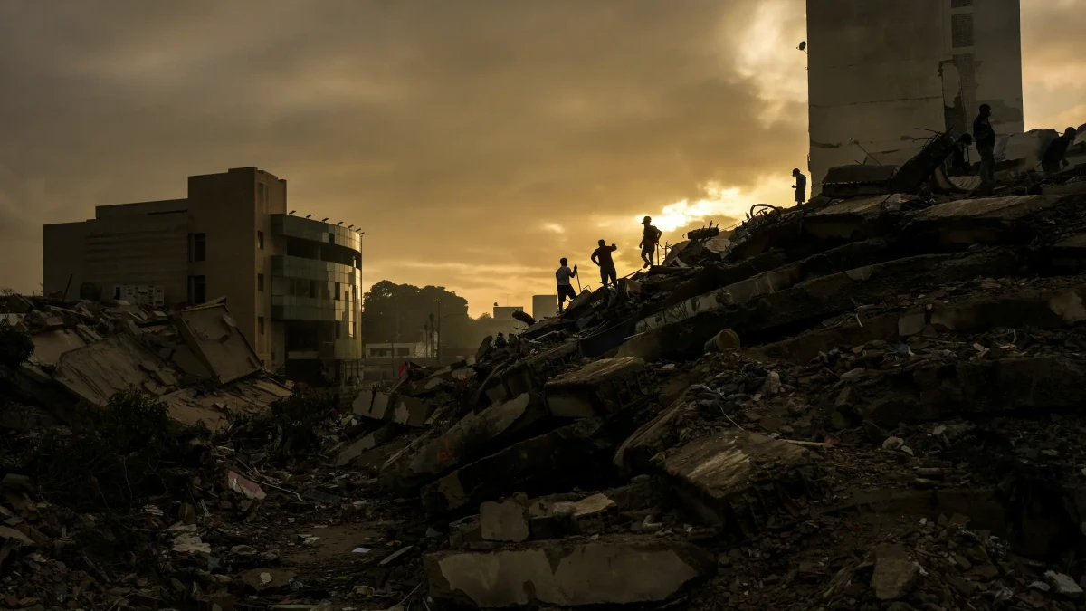 ABD’den sınır dışı edilen Venezuelalılar depreme otelde yakalandı