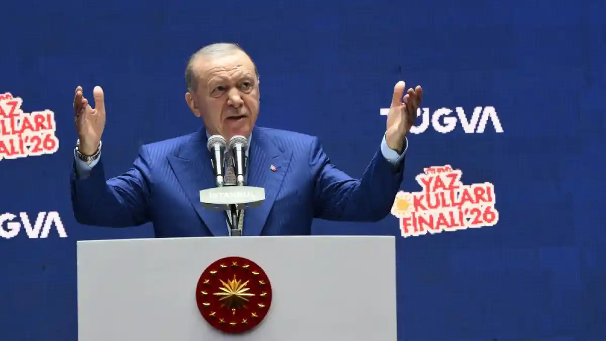 Erdoğan'dan TÜGVA finalinde gençlere: Türkiye Yüzyılı'nın mimarlarısınız