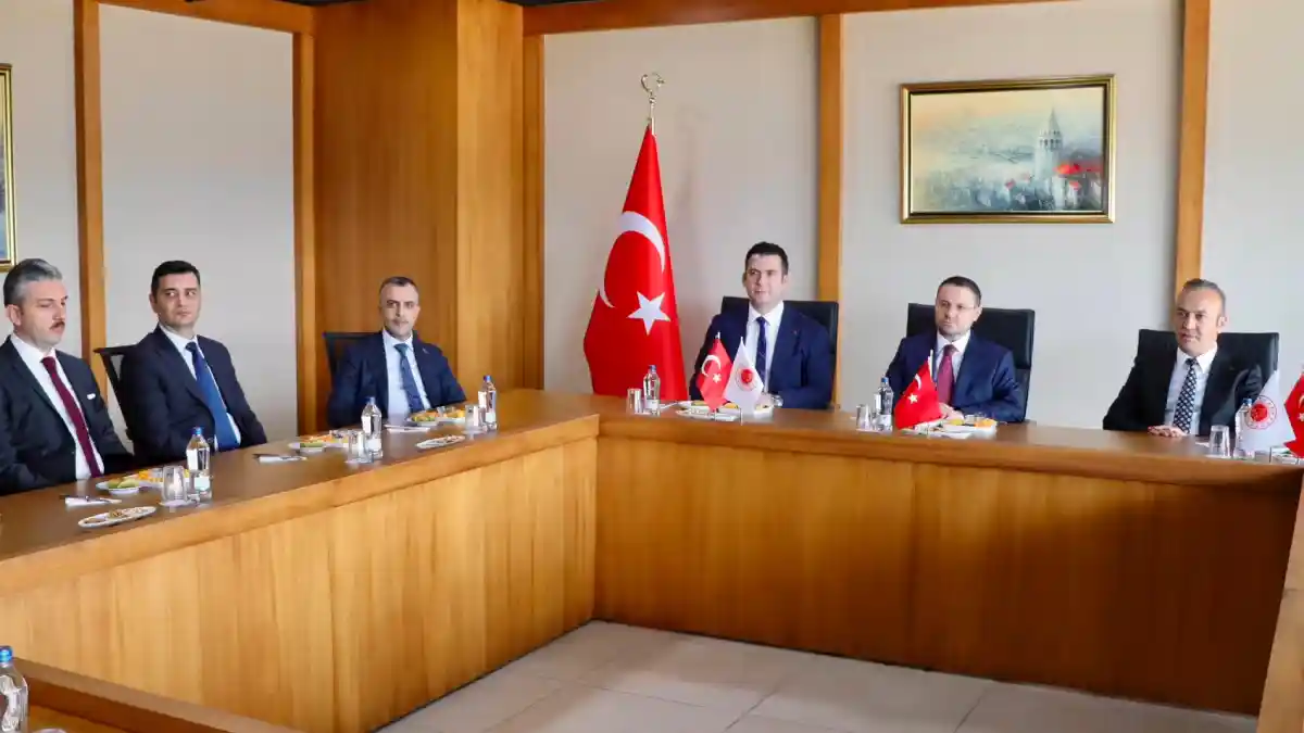 Küçükçekmece Adliyesi'ne ziyaret: Bakan Gürlek yargı mensuplarıyla bir araya geldi