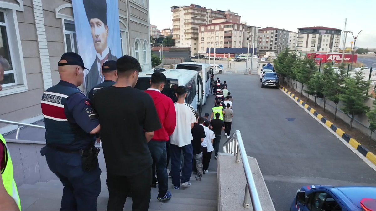 12 ilde 12 ayrı organize suç örgütüne operasyon: 127 şüpheli yakalandı