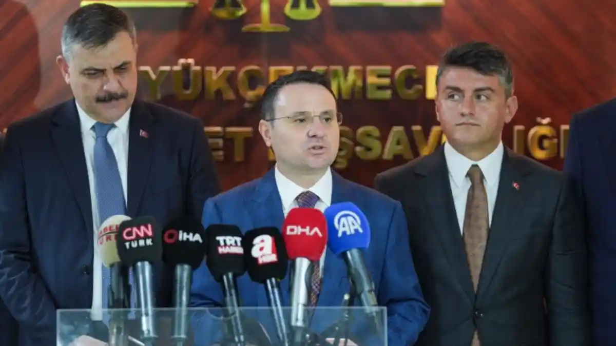 Adalet Bakanı Gürlek: Kendini devletin üzerinde gören yapıların tepesine bineceğiz