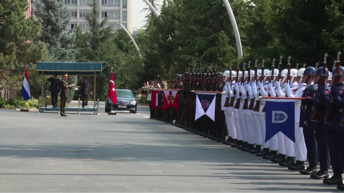 Genelkurmay Başkanı Bayraktaroğlu, Hollandalı mevkidaşını Ankara’da ağırladı