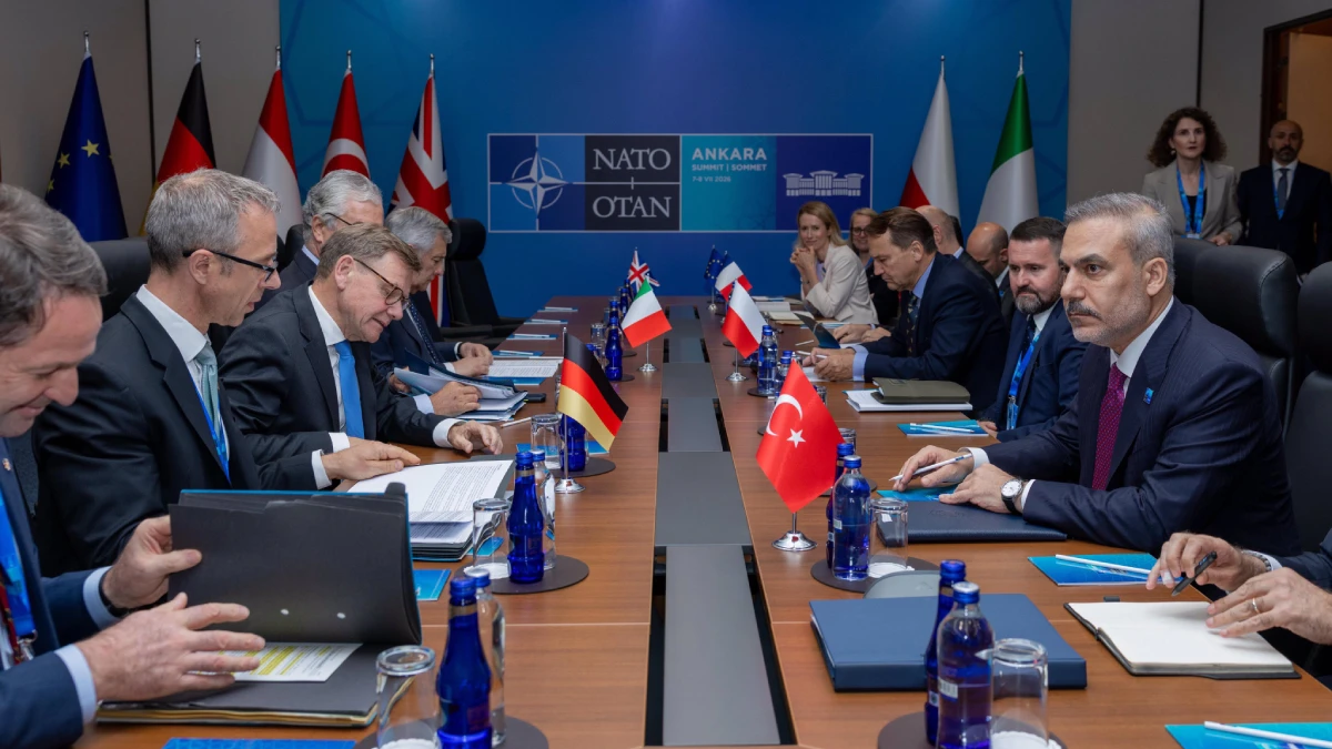 Bakan Fidan, NATO Ankara Zirvesi’nde 5 ülke ve AB ile toplantıya katıldı