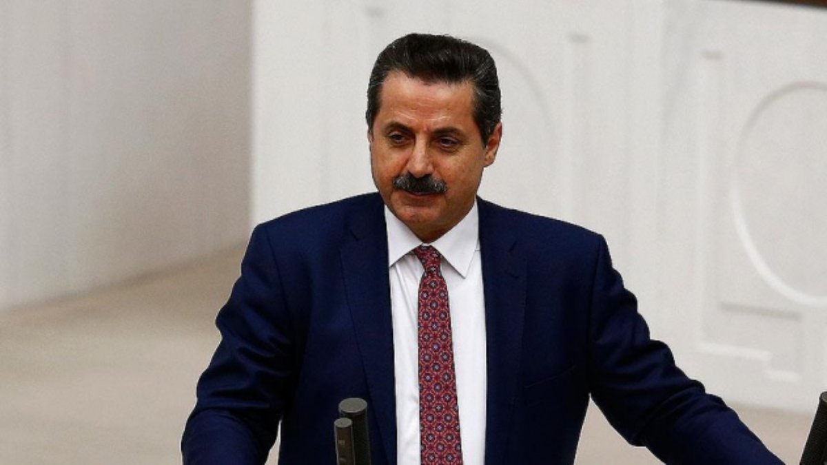 AK Parti'li Faruk Çelik'ten emekli maaşları çıkışı: "2012 benzeri intibak yasası çıkarılmalı"