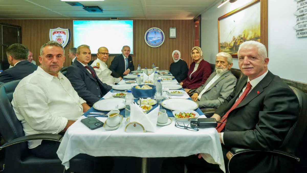 Şehit aileleri ve gaziler TCSG Güven Gemisinde ağırlandı