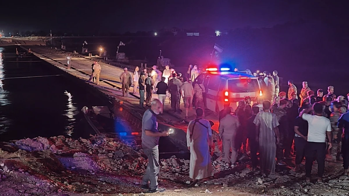 Deyrizor’da Feribot Faciası: 35 Kişilik Tekne Battı, Arama Kurtarma Sürüyor