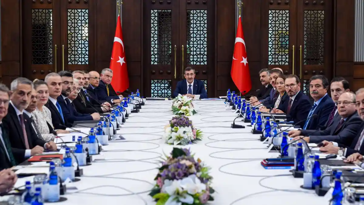Cumhurbaşkanı Yardımcısı Cevdet Yılmaz'dan yasa dışı bahisle mücadelede kritik zirve