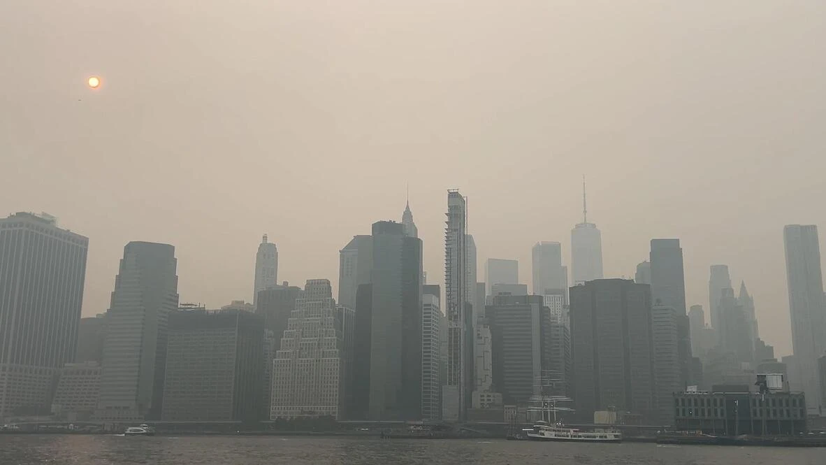 New York'ta orman yangını dumanı nedeniyle alarm