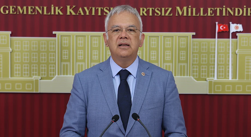 CHP'li Pala'dan sezaryen tartışmalarına tepki: "Sorumluluk sadece hekimlerde değil"