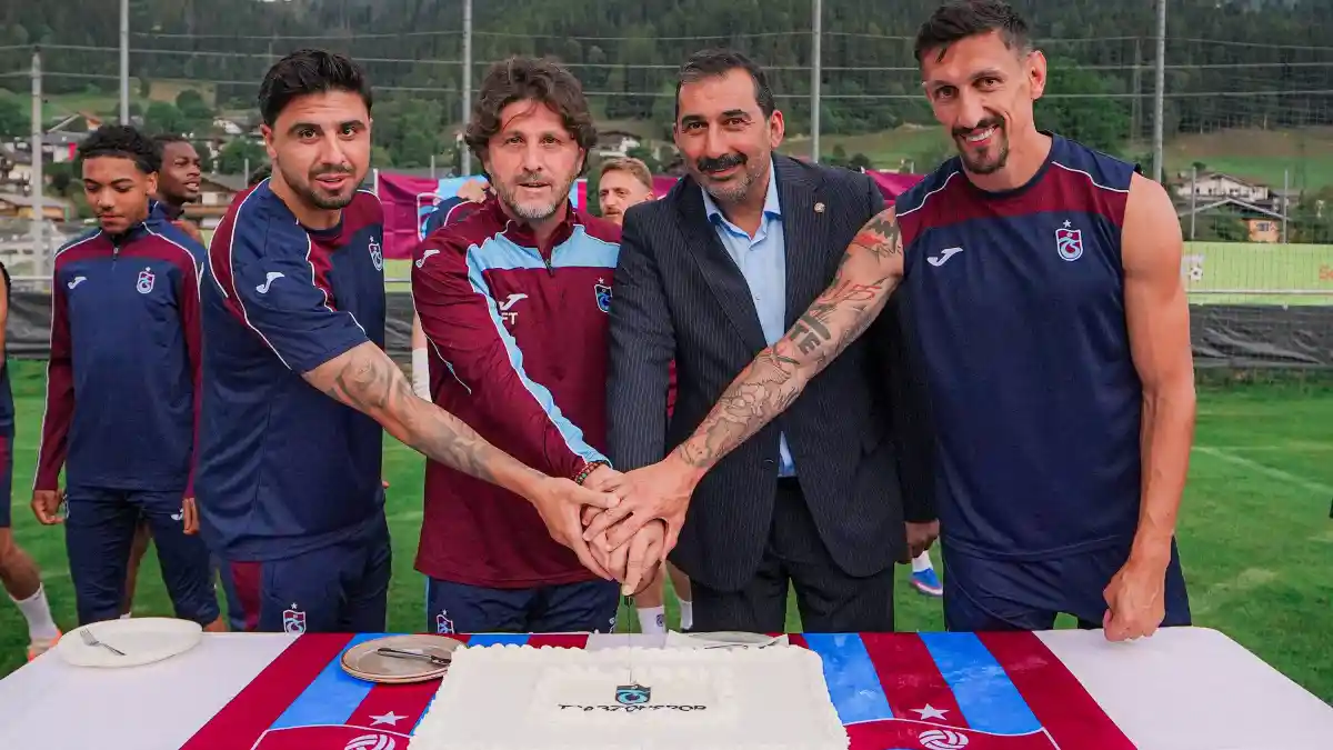 Avusturya kampında Trabzonspor'un 59. yaş günü kutlandı