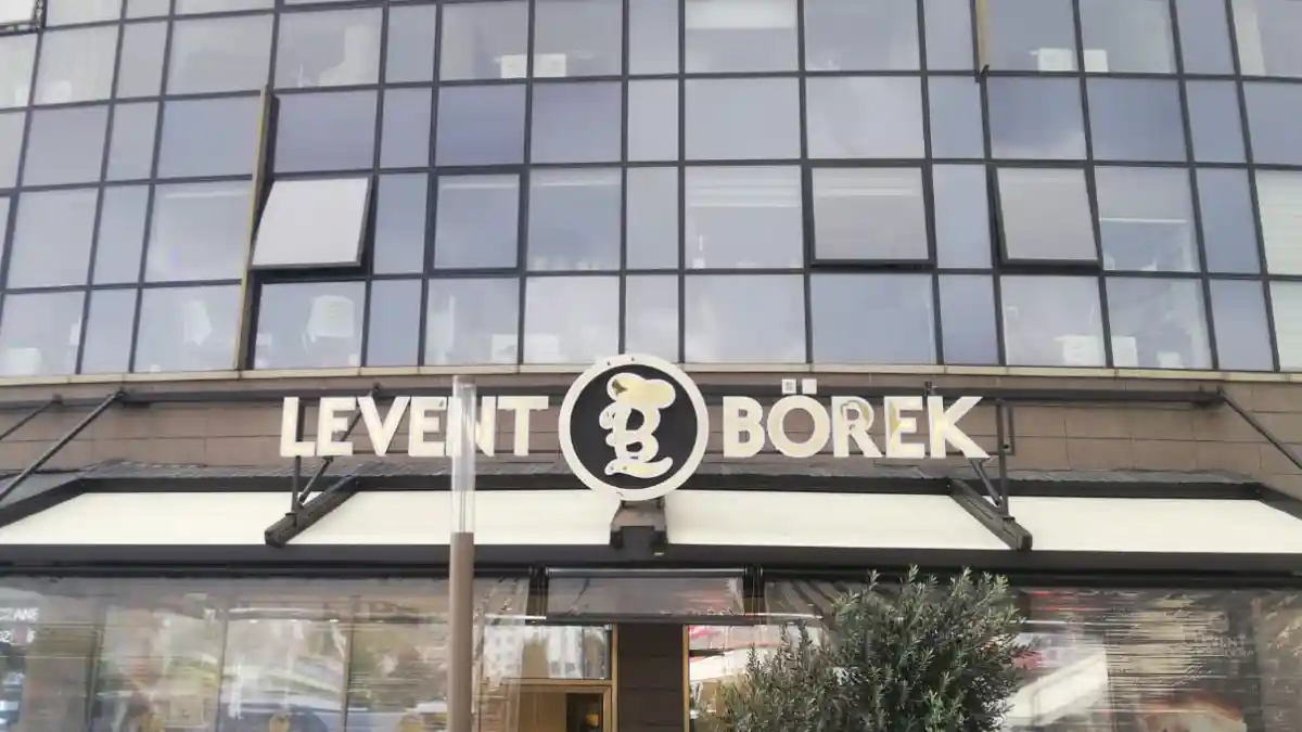 Alparslan Kuytul suç örgütü soruşturması: Ünlü börek zincirine ve 4 şirkete kayyım kararı