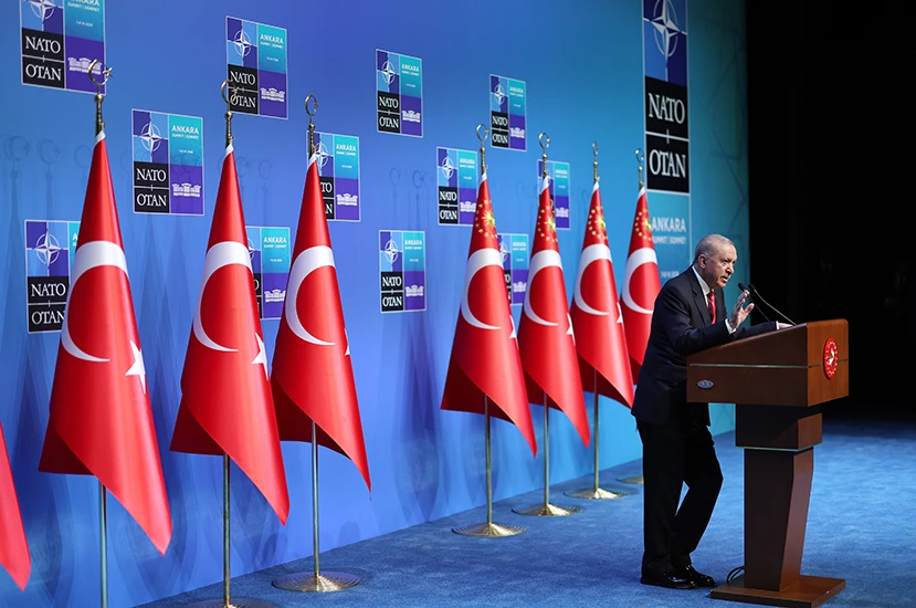 Külliye’de kritik temaslar: Erdoğan, Trump’tan Macron’a NATO liderleriyle görüştü