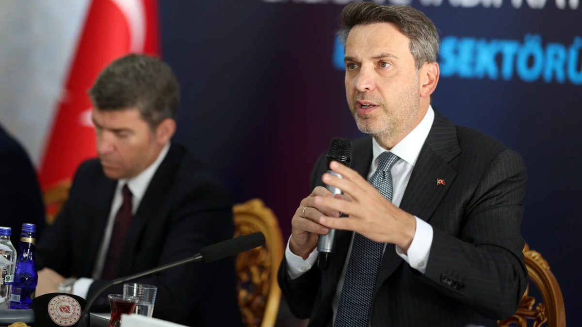 Bakan Bayraktar Amasya’da "Enerjide Tam Bağımsız Türkiye" vizyonunu paylaştı