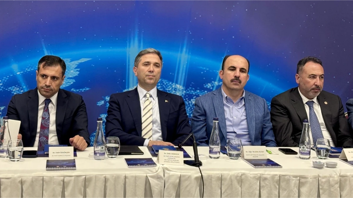Zafer Sırakaya'dan İç Anadolu Değerlendirme Toplantısı'nda dünya ve Gazze mesajı