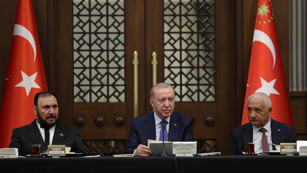 Cumhurbaşkanı Erdoğan’dan Muharrem mesajı: Bir olalım, iri olalım, diri olalım