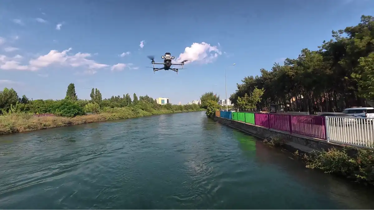Adana Emniyeti'nden havadan boğulma uyarısı: "Polis drone konuşuyor"