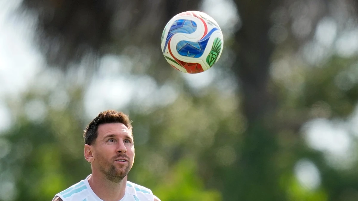 Lionel Messi, Altın Ayakkabı yarışına dönüyor: Hedef Mbappé’yi geçmek