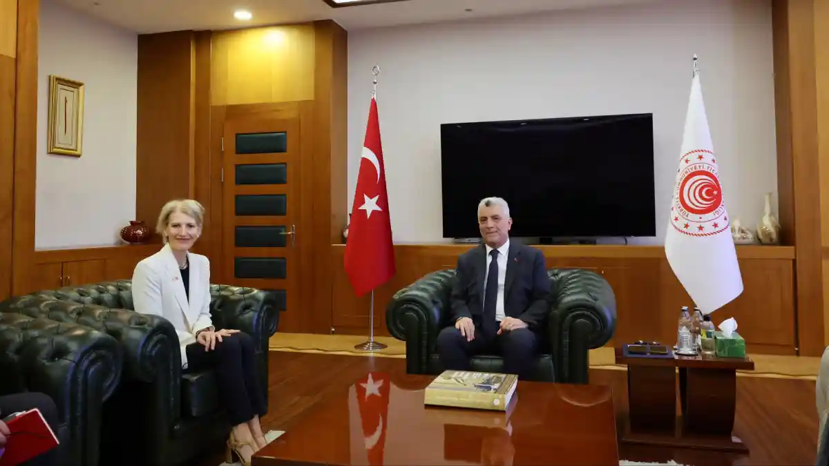 Ticaret Bakanı Ömer Bolat'tan veda kabulü: İngiltere Büyükelçisi Jill Morris ağırlandı