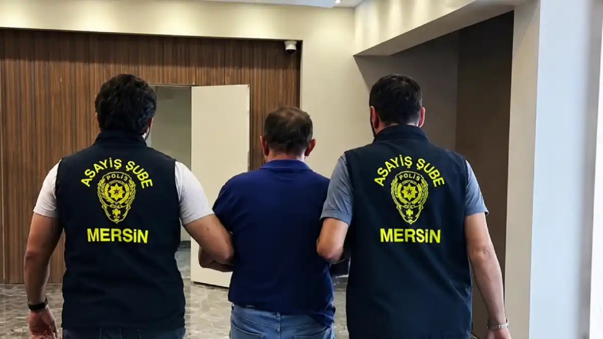 Mersin'de polisten kaçamadı: 65 yıl hapis cezası bulunan firari yakalandı