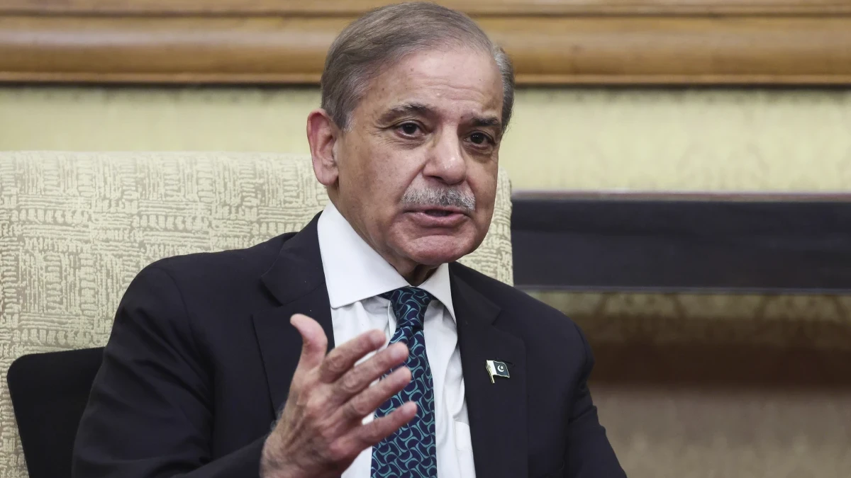 Pakistan Başbakanı Şerif: Suudi Arabistan’a saldırıları şiddetle kınıyoruz