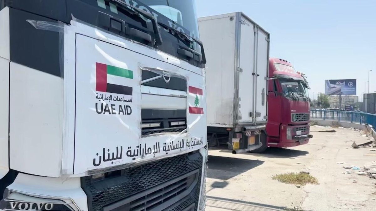 BAE'nin Lübnan'a yönelik ikinci insani yardım konvoyu Beyrut'a ulaştı