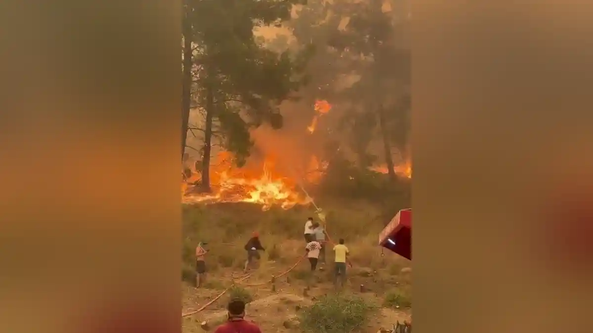 Muğla Valiliği'nden Seydikemer yangını açıklaması: Tüm imkanlar seferber edildi