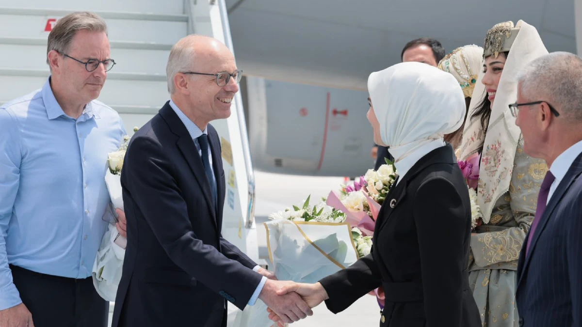 Mahinur Özdemir Göktaş, NATO için gelen liderleri karşıladı