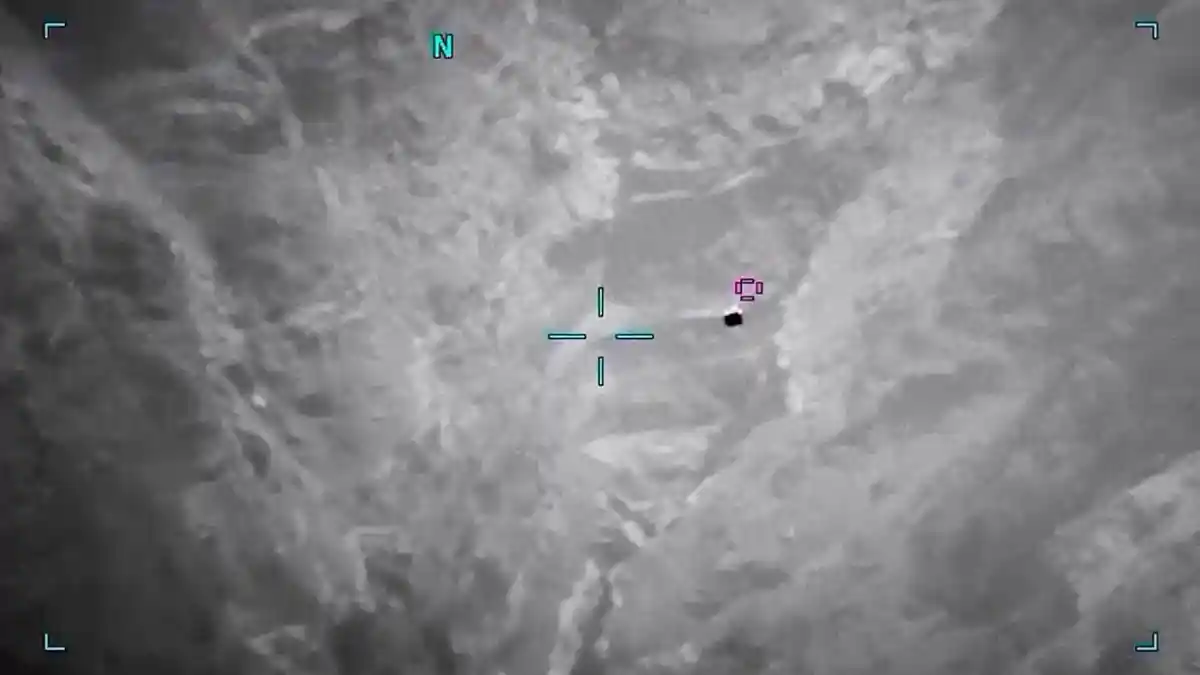 Trump’tan UFO açıklaması: "Neler olduğunu halk kendisi karar versin"