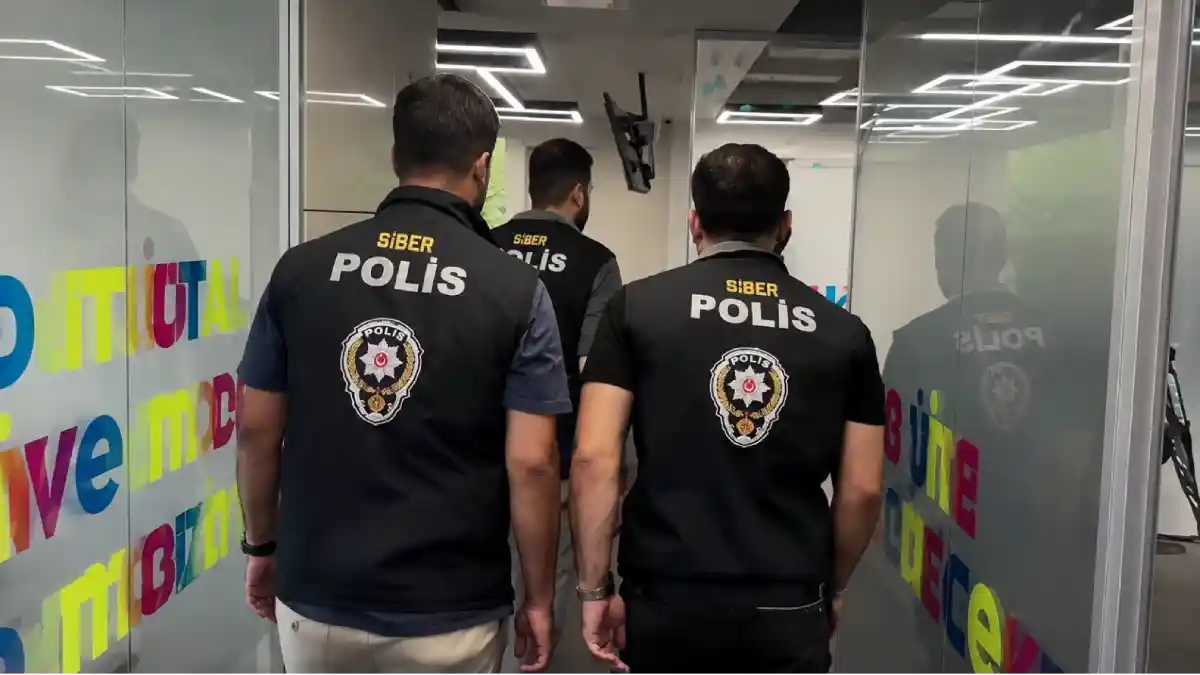 İstanbul'da uluslararası Forex dolandırıcılığı operasyonu: 54 şüpheli gözaltında