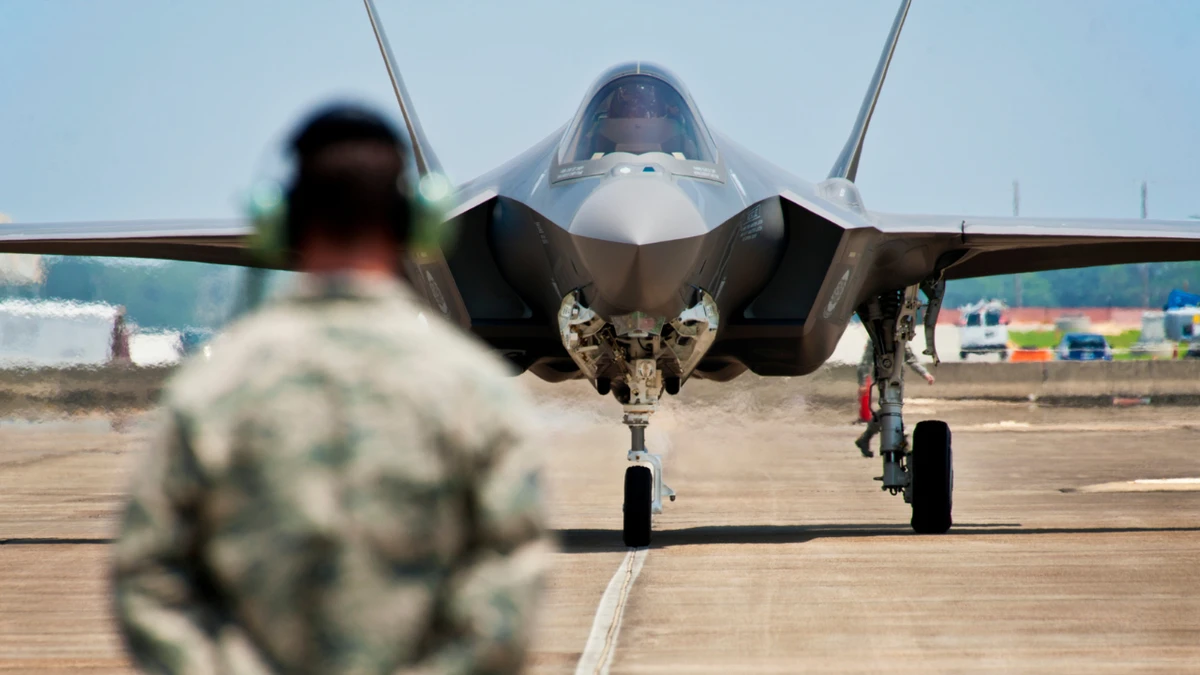 Mike Pence’ten Trump’a F-35 çağrısı: Lütfen yapmayın